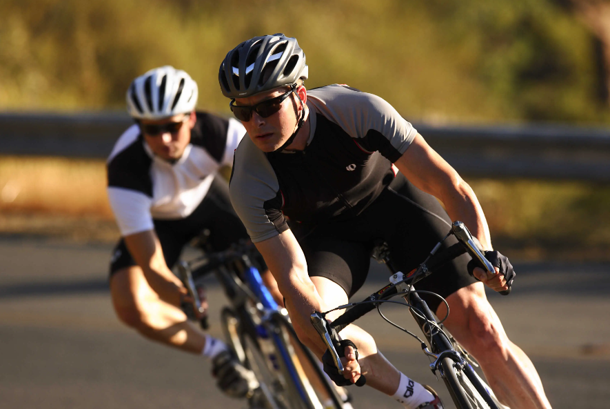 Why do cycling brands rely on cycling clothing OEM?