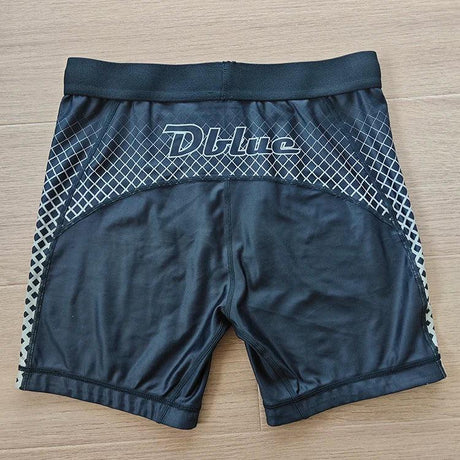 Dblue Athletic Sublimation Gym Fly Schwarz Individuelle Schiebe-Profi-MMA-Kompressionsshorts 