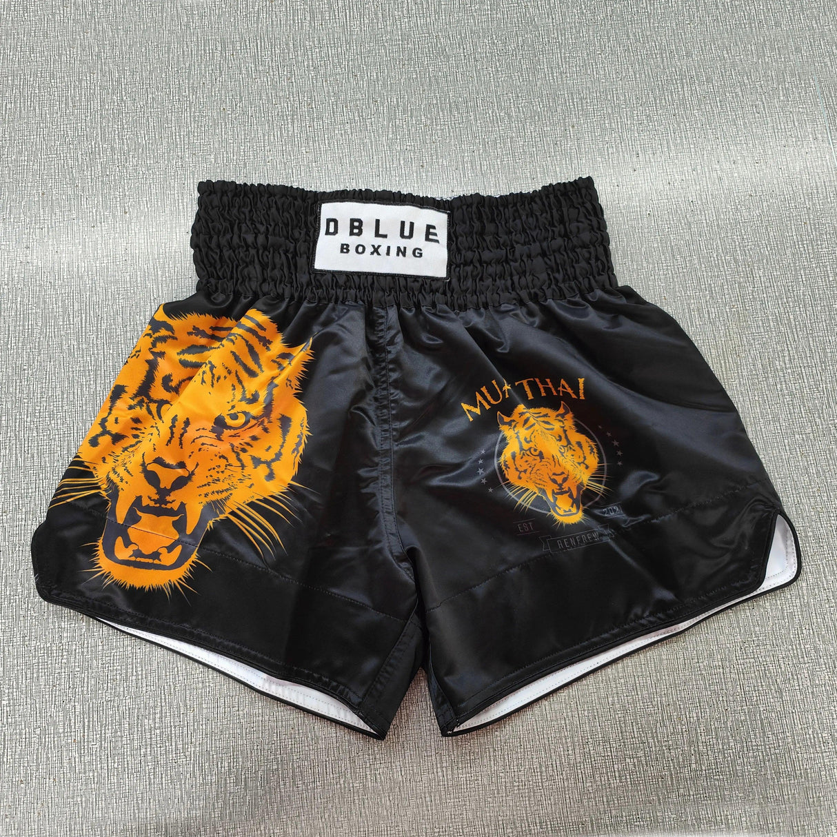 Großhandel Muay Thai Boxing Shorts Kickboxen Kampf Shorts Benutzerdefinierte Atmungsaktive Boxen Mann Frau Mma Shorts 