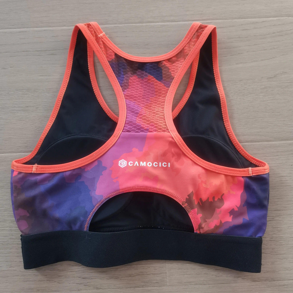 Großhandel mit benutzerdefiniertem Muster für die Sublimation, hochwertiger Racerback-Sport-BH aus voll bedrucktem Mesh-Gewebe mit Gummiband 