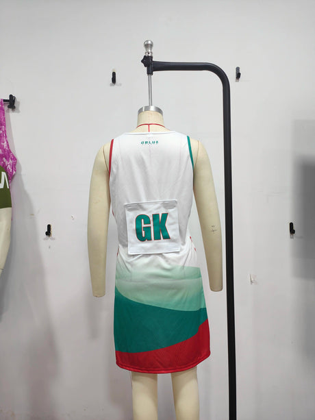 Venta caliente personalizada Nuevo diseño Vestido de tenis Bajo pedido mínimo Secado rápido Vestido de uniforme de netball para mujeres 